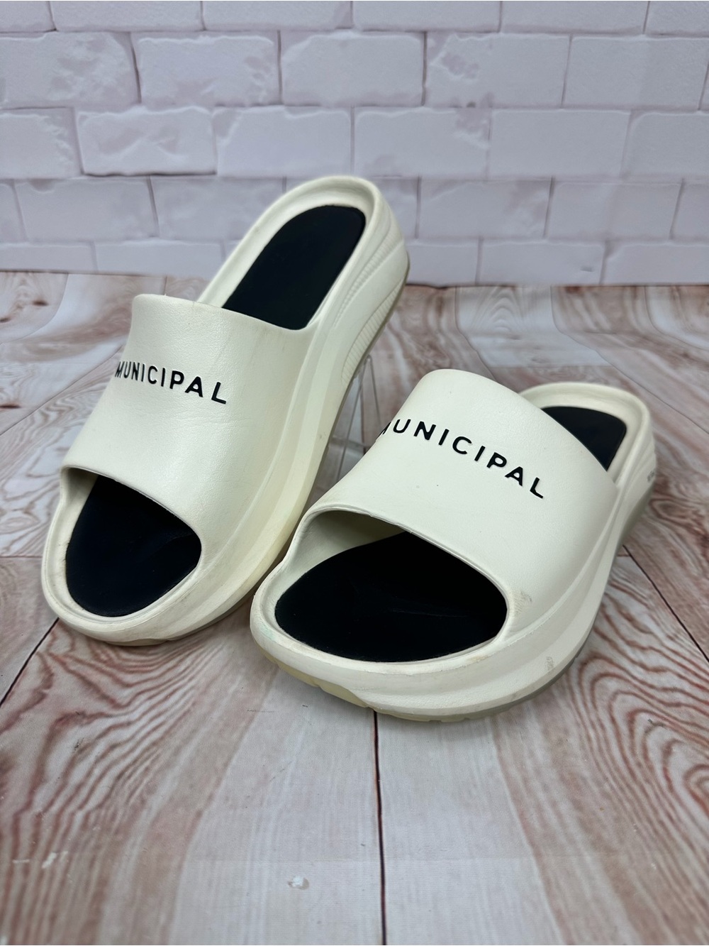 Men's Cream Slide Sandals